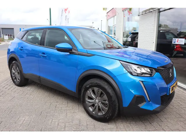 Peugeot 2008 1.2 PT ACTIVE PACK 130PK 2021 Benzine 4