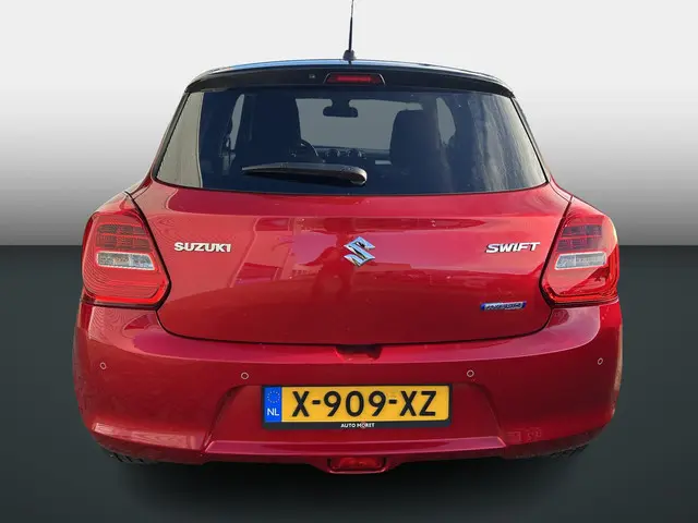 Suzuki Swift 1.2 Select Smart Hybrid 2024 Benzine 4