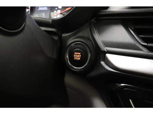 Suzuki Swift 1.2 Style Smart Hybrid 2024 Benzine 28