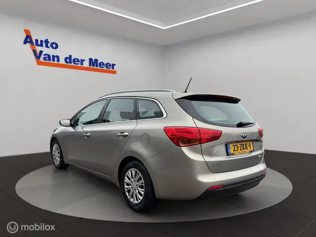 Kia cee'd Sportswagon 1.6 GDI Business Pack 2013 Benzine 3