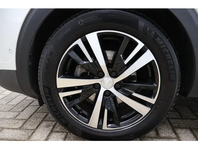 Peugeot 5008 1.2 PureTech GT 2021 Benzine 28