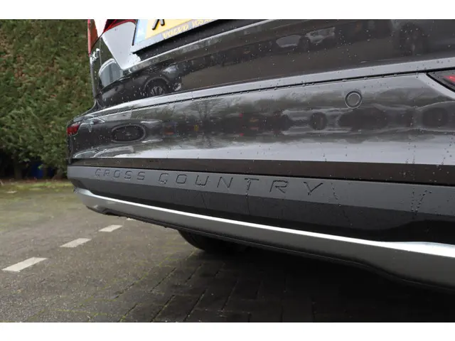 Volvo V60 Cross Country 2.0 B5 AWD Plus 2023 Benzine 35