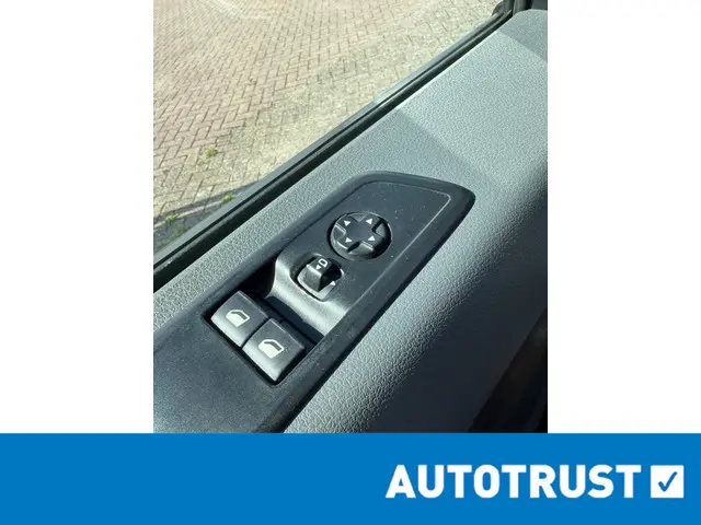 Opel Vivaro 1.5 CDTI L2H1 Innovation 2020 Diesel 13