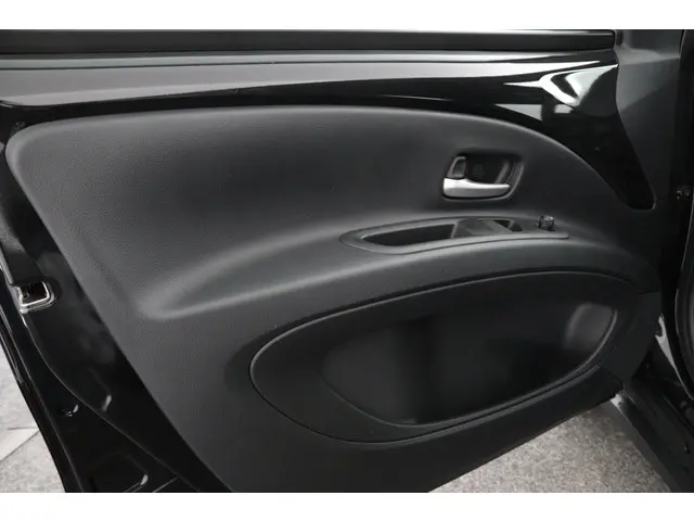 Toyota Aygo X 1.0 VVT-i MT Play 2025 Benzine 20