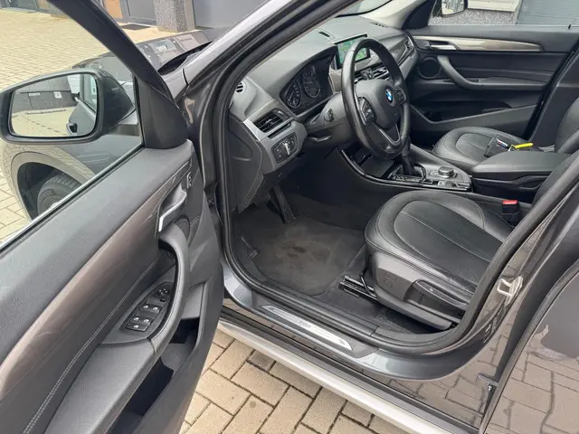 BMW X1 SDrive20i Centennial High Executive 2017 Benzine 7