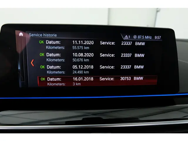 BMW 5 Serie Touring 530i xDrive Sport-Line 2018 Benzine 40