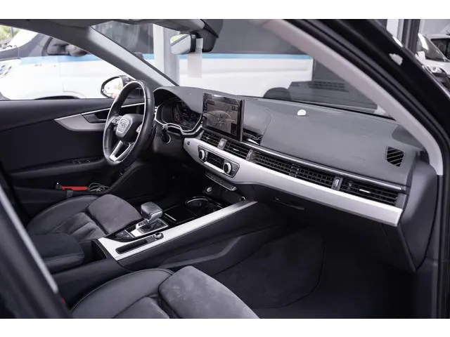 Audi A4 Avant 35 TFSI Business Edition 2021 Benzine 30