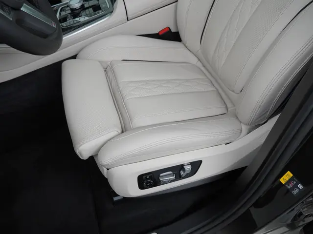 BMW X5 xDrive50e 2025 Hybride Benzine 13