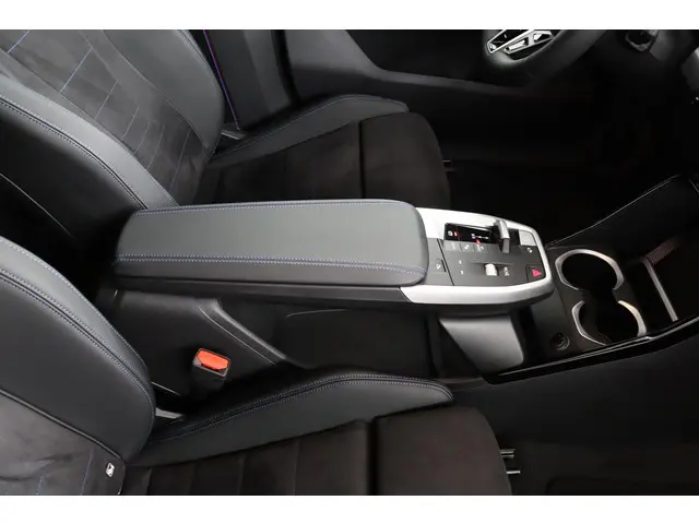 BMW X1 xDrive23i 2026 Benzine 78