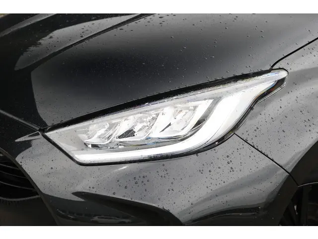 Toyota Yaris 1.5 Hybrid Executive 2021 Hybride Benzine 4