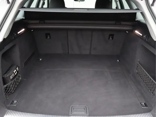 Audi A4 Avant 2.0 TFSI 2016 Benzine 52