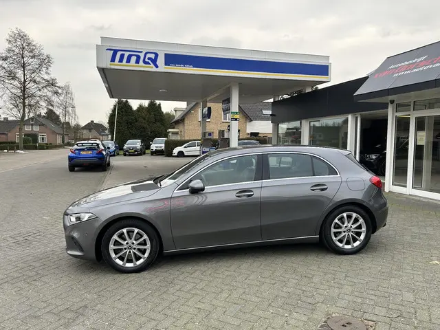 Mercedes-Benz A-Klasse 220 Premium 2019 Benzine 5