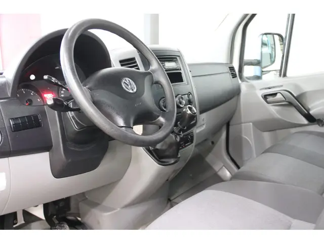 Volkswagen Crafter 46 2.0 TDI BE TREKKER 2015 Diesel 14