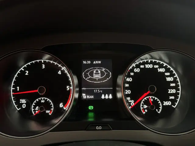 Volkswagen Golf Sportsvan 1.6 TDI Highline 2014 Diesel 32