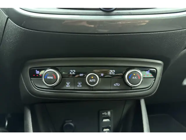 Opel Crossland 1.2 Elegance 2021 Benzine 26