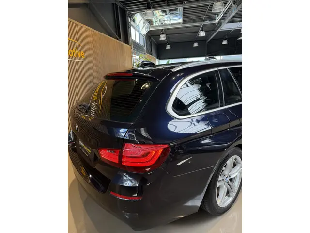 BMW 5 Serie Touring 528i High Executive 2016 Benzine 5