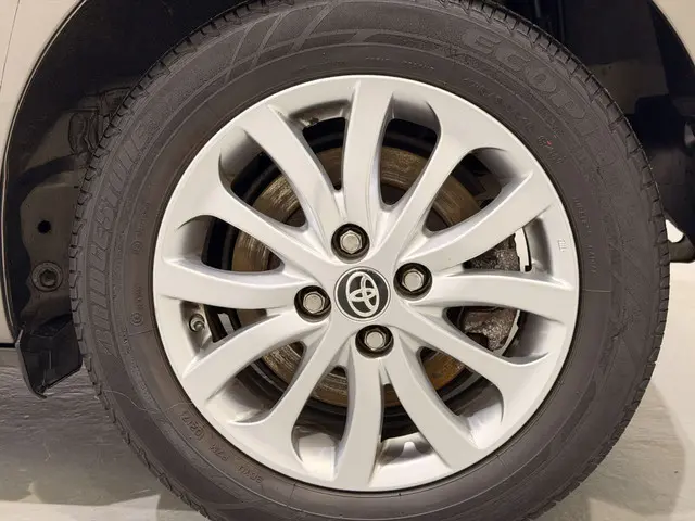 Toyota Yaris HB 1.0 VVT-i Aspiration 2017 Benzine 22