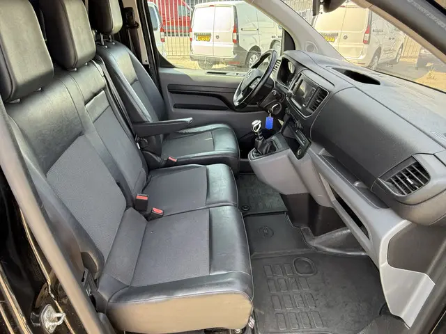 Opel Vivaro 2.0 CDTI 150PK EURO6 L3H1 2020 Diesel 35
