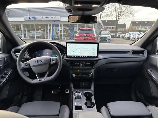 Ford Kuga 2.5 PHEV ST-Line X 2025 Hybride Benzine 11