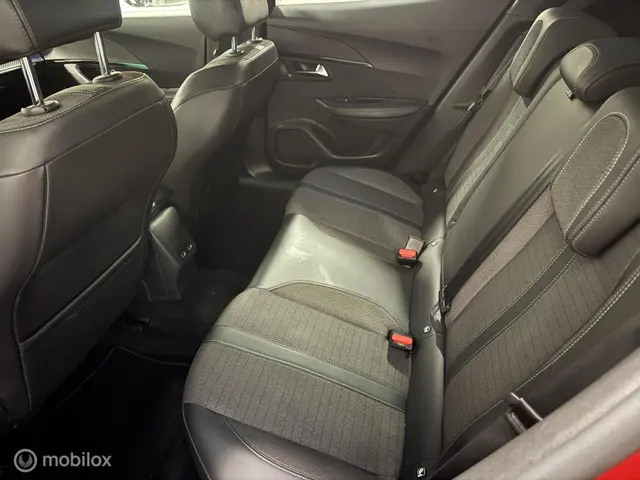 Peugeot e-2008 EV Allure Pack 50 kWh 2021 Elektrisch 17
