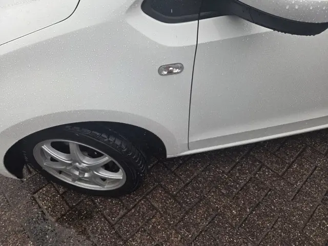 Volkswagen up! 1.0 move up! BlueM. 2014 Benzine 21