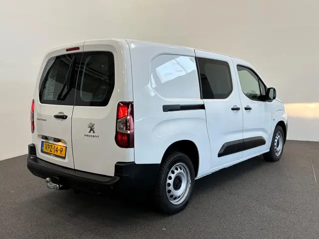 Peugeot Partner 1.5 BlueHDI Premium Long 2022 Diesel 10