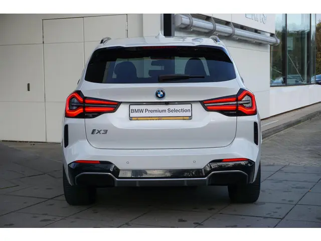 BMW iX3 80 kWh 2023 Elektrisch 5