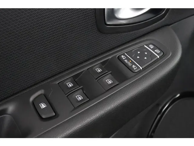 Renault Clio TCe 90 Intens 2019 Benzine 32