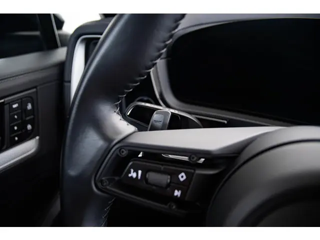 Porsche Cayenne Coupé 4.0 S 2023 Benzine 44