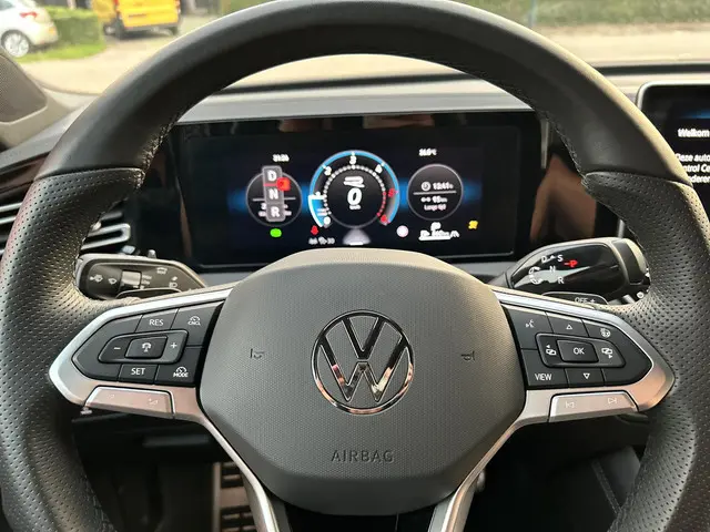 Volkswagen Tiguan 2.0 TDI R-Line Business+ 2024 Diesel 20