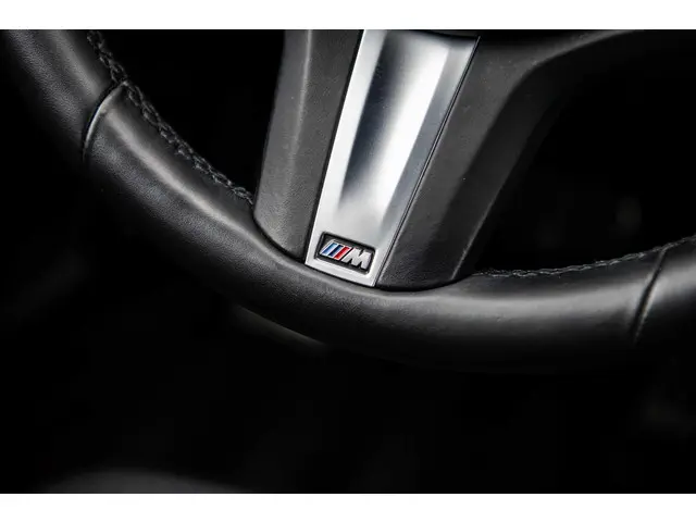 BMW 1 Serie 120i | M Sport | PDC | LED | 19 inch | 2022 Benzine 20