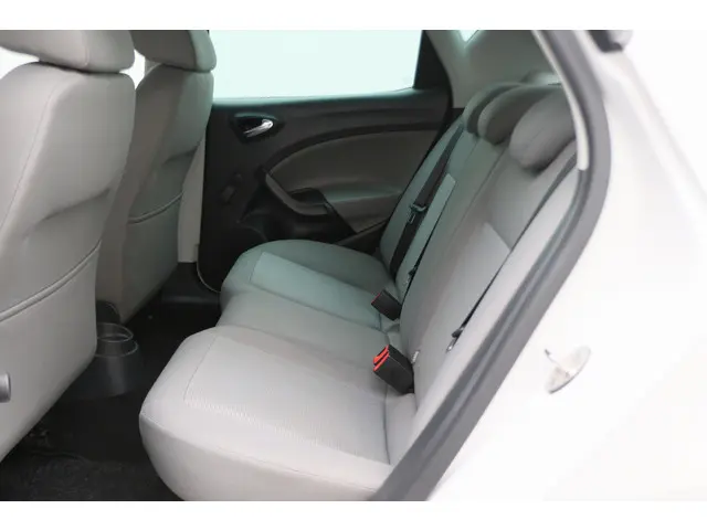 SEAT Ibiza 1.4 2015 Benzine 13