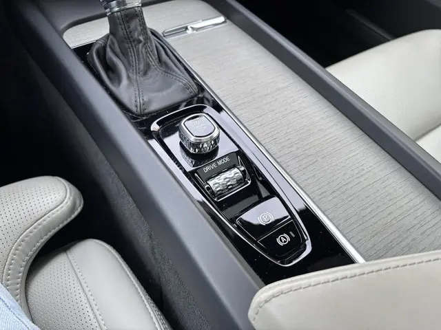 Volvo V60 2.0 T5 Inscription 2019 Benzine 32