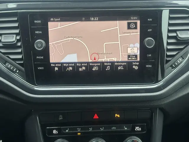 Volkswagen T-Roc 2.0 TSI 4Motion / R Line 2018 Benzine 22