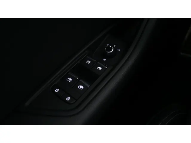 Audi A4 Avant 40 TFSI 204Pk S Edition 2022 Benzine 22