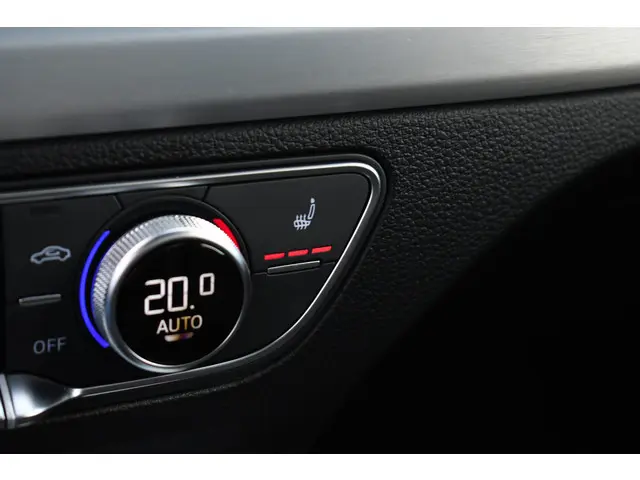 Audi Q5 50 TFSI e S-Edition 2023 Hybride Benzine 24
