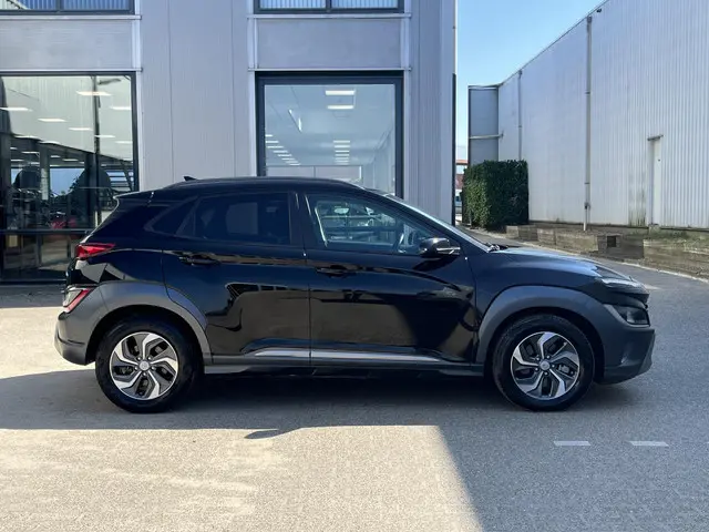 Hyundai Kona 3