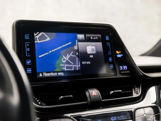 Toyota C-HR 1.2 Design 2018 Benzine 8