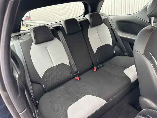Citroën DS3 1.2 PureTech So Chic 2015 Benzine 17