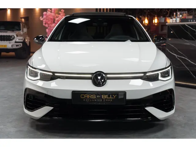 Volkswagen Golf 2.0 TSI R 4Motion 2022 Benzine 2