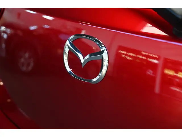 Mazda 2 e-SkyActiv-G 90 6MT Homura 2024 Hybride Benzine 9