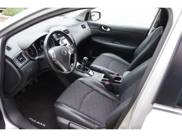 Nissan Pulsar 1.2 DIG-T N-Connecta 2017 Benzine 6