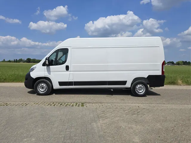 Citroën Jumper 33 2.2 BlueHDi 165 L3 H2 2022 Diesel 2