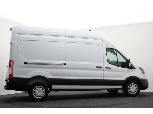 Ford Transit 350 2.0 TDCI L3H3 2024 Diesel 9