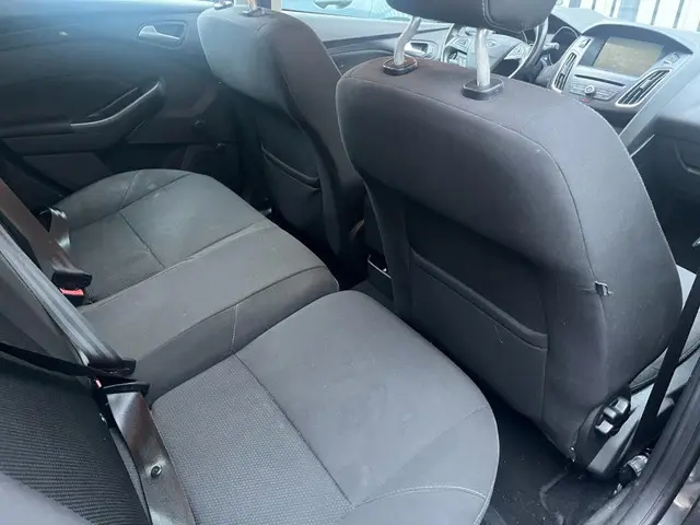 Ford Focus 1.0 Trend Edition 2015 Benzine 12