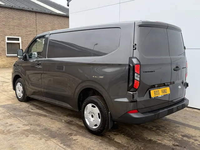 Ford Transit Custom 320 2.0 TDCI 136PK 2024 Diesel 2