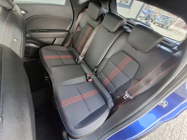 Renault Captur TCe 90 R.S. Line 2022 Benzine 28