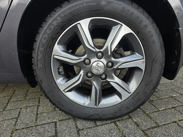 Hyundai ix20 1.6i i-Vision + WinterPack 2017 Benzine 11