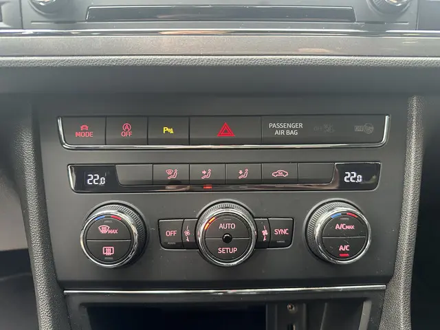 SEAT Leon ST 1.4 EcoTSI FR Connect 2015 Benzine 34