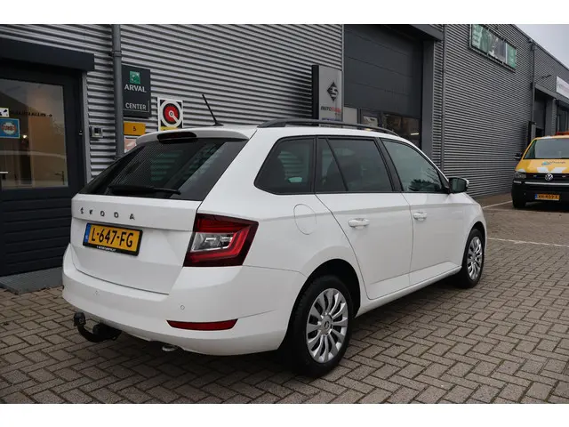 Škoda Fabia Combi 1.0 TSI Ambition 2021 Benzine 11